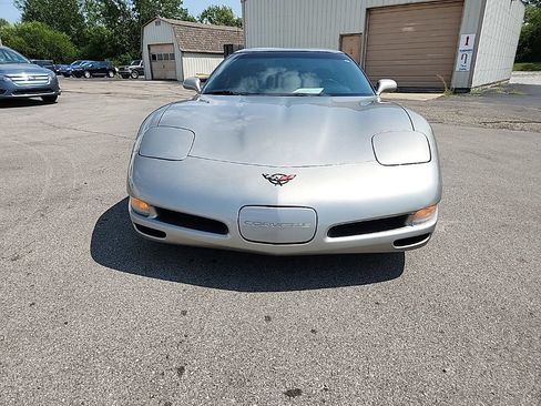 Used 1999 Chevrolet Corvette Coupe w/ Lighting Pkg RWD image 11