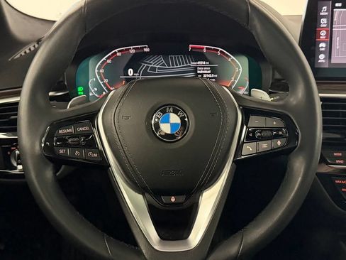 Used 2021 BMW 530i xDrive w/ Premium Package AWD/4WD image 16