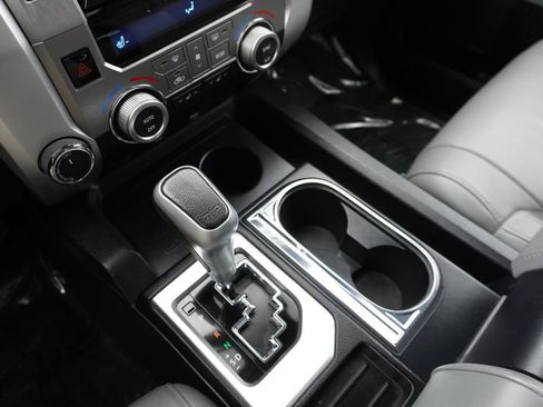 Used 2019 Toyota Tundra Limited w/ Limited Premium Package image 18