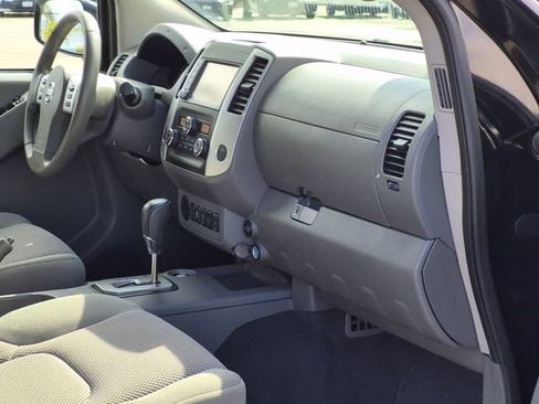 Used 2021 Nissan Frontier SV RWD image 20