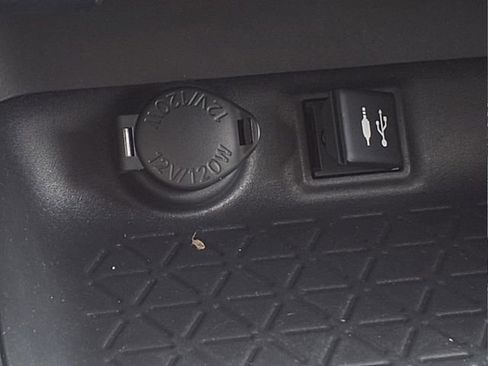 Used 2019 Toyota RAV4 LE w/ All Weather Liner Package AWD/4WD image 19
