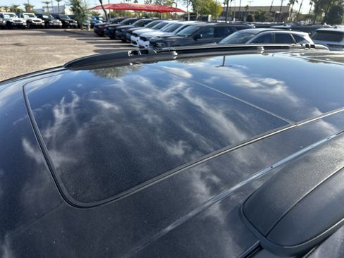 New 2026 Chrysler Pacifica Limited w/ S Appearance Package image 23