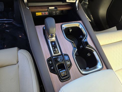 New 2026 Lexus RX 450h AWD image 13