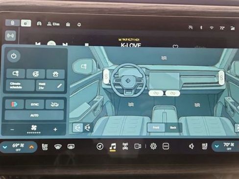 Used 2023 Rivian R1T Adventure image 49