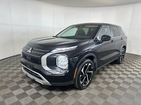 Used 2024 Mitsubishi Outlander SE image 7