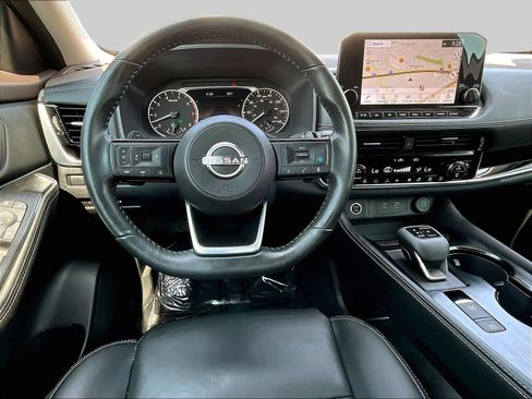 Certified 2023 Nissan Rogue SL w/ SL Premium Package AWD/4WD image 11
