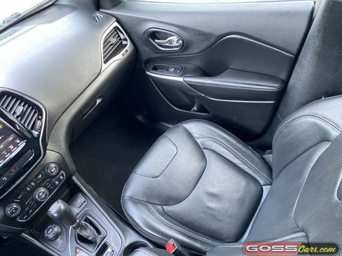 Used 2019 Jeep Cherokee High Altitude image 16