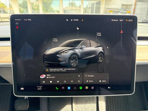 Used 2024 Tesla Model Y Long Range AWD/4WD image 17