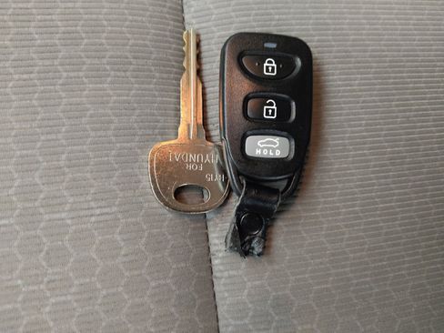 Used 2018 Hyundai Elantra SE FWD image 32