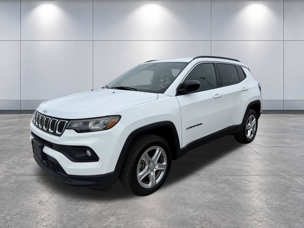 Used 2023 Jeep Compass Latitude AWD/4WD image 31