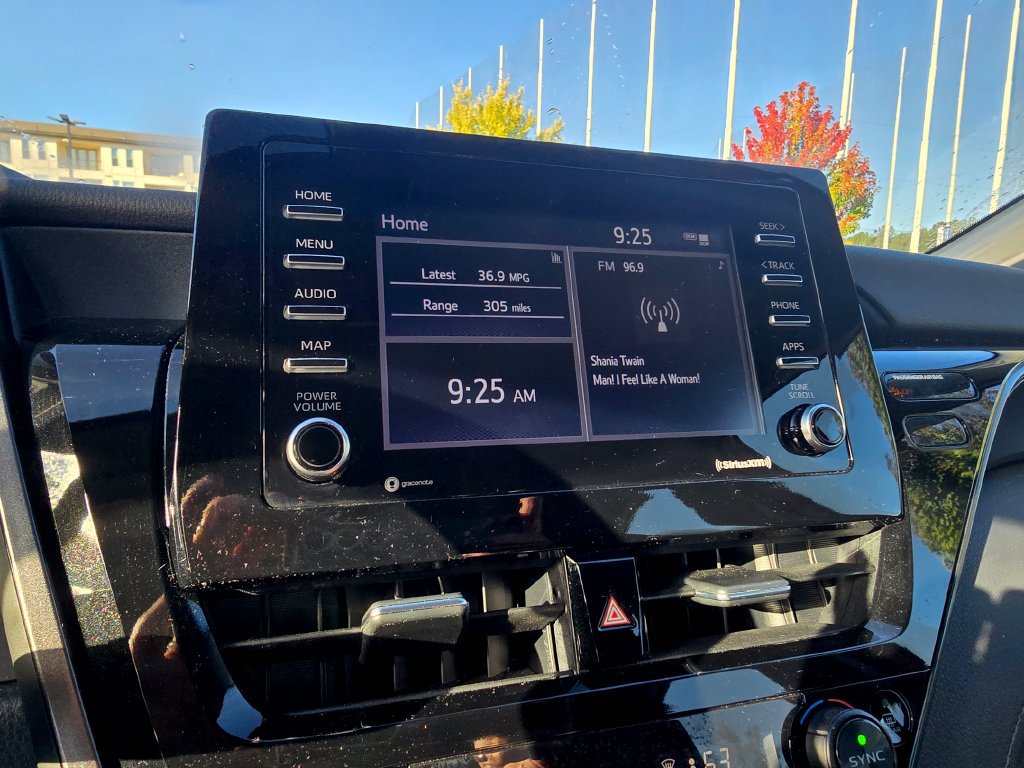 Used 2023 Toyota Camry LE FWD image 24