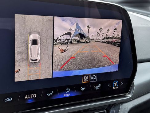 Certified 2026 Chevrolet Equinox EV RS FWD image 67
