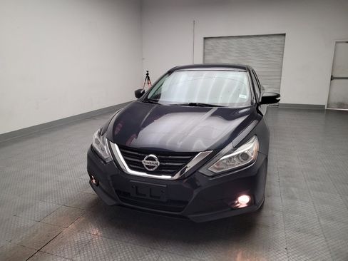 Used 2018 Nissan Altima 2.5 SL FWD image 15