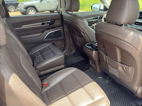 Used 2020 Kia Telluride SX FWD image 17