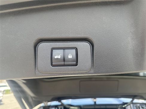 Used 2023 Nissan Rogue Platinum w/ Platinum Premium Package FWD image 34