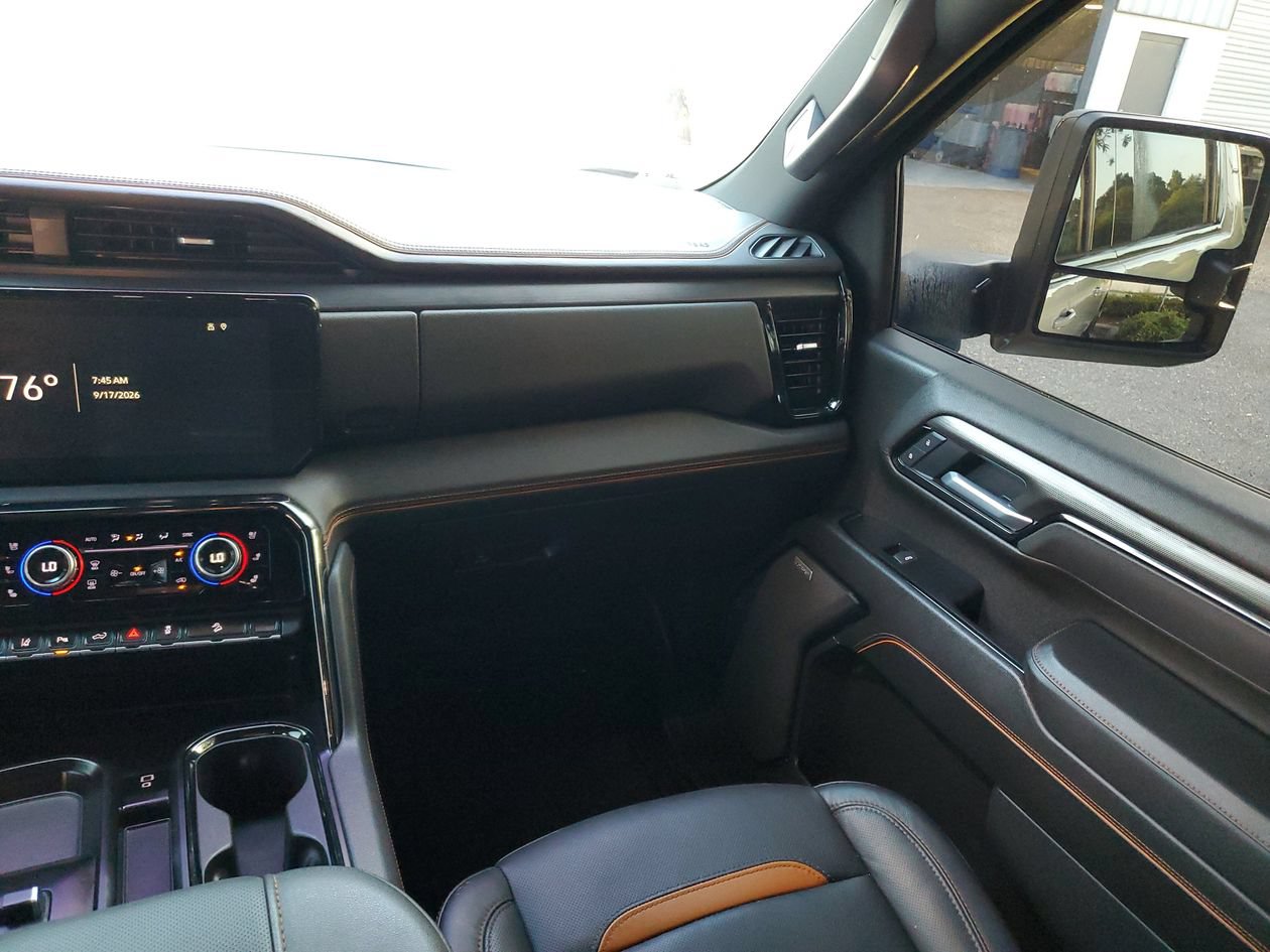 Used 2025 GMC Sierra 2500 AT4 w/ AT4 Premium Plus Package AWD/4WD image 15