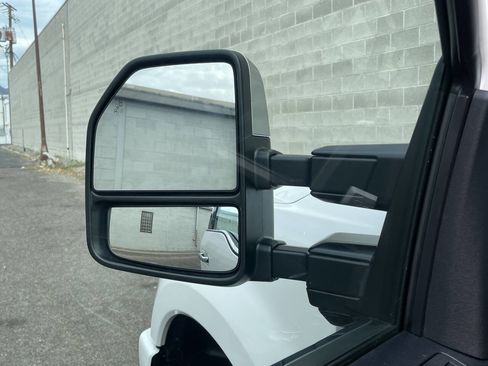 Used 2017 Ford F350 Platinum w/ Platinum Ultimate Package image 8