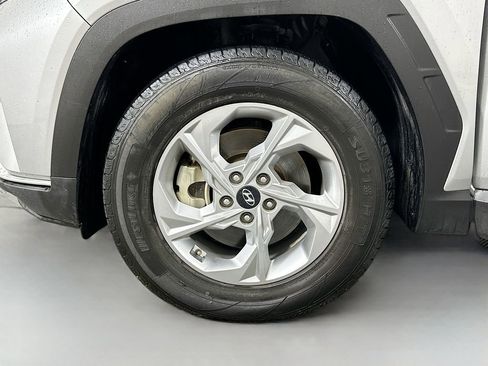 Certified 2024 Hyundai Tucson SE FWD image 29