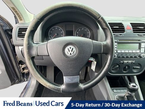 Used 2009 Volkswagen Jetta SE FWD image 12