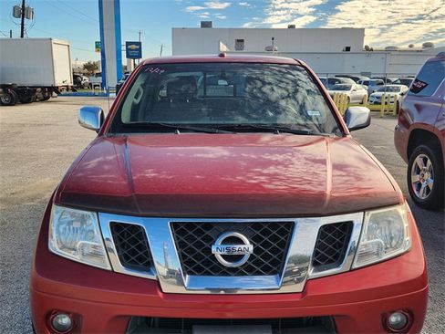 Used 2017 Nissan Frontier SV w/ SV Value Truck Package image 2