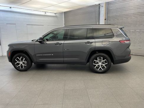 New 2025 Jeep Grand Cherokee L Limited w/ Luxury Tech Group II RWD image 4