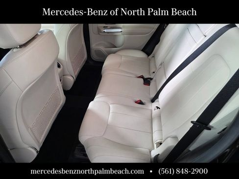 Used 2023 Mercedes-Benz GLB 250 image 16