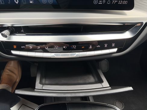 Used 2025 Cadillac Lyriq Sport w/ LPO, Floor Liner Package AWD/4WD image 28