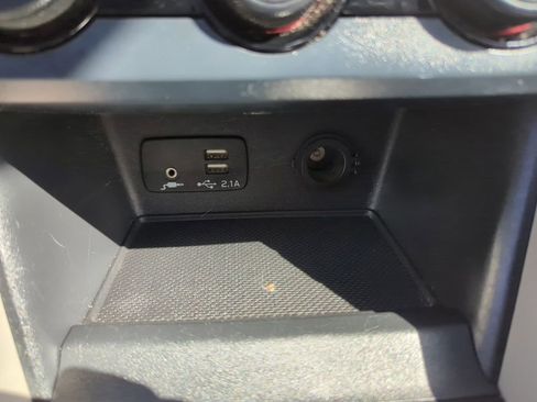 Used 2019 Subaru Forester Premium w/ Popular Package #1 AWD/4WD image 14