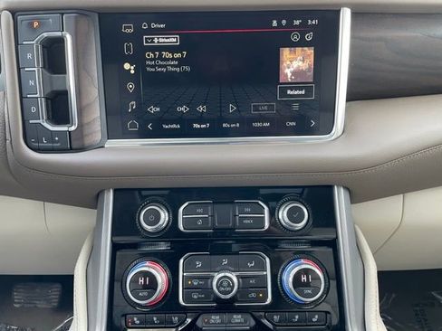 Used 2022 GMC Yukon XL Denali w/ Max Trailering Package AWD/4WD image 19