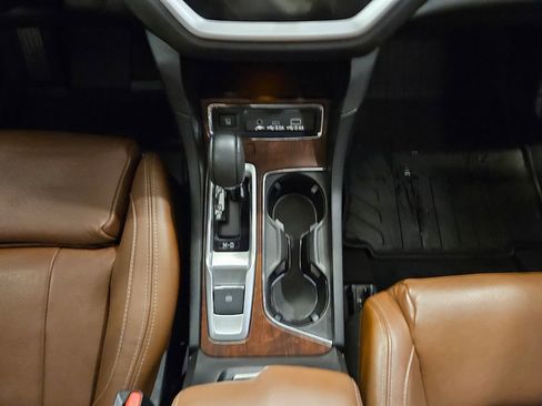 Used 2023 Subaru Ascent Touring image 18