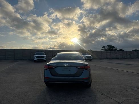 Certified 2020 Nissan Sentra S FWD image 15