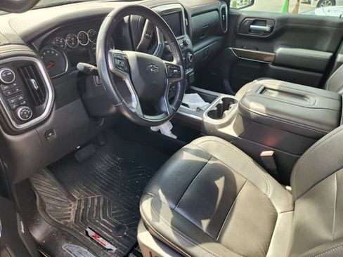 Used 2021 Chevrolet Silverado 1500 LT Trail Boss w/ Convenience Package II AWD/4WD image 8