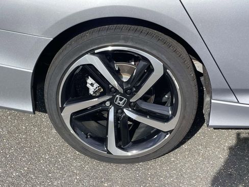 Used 2022 Honda Accord Sport image 8