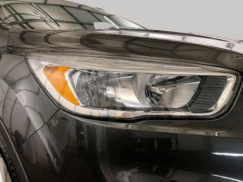 Used 2018 Ford Escape SE w/ SE Sync 3 Package FWD image 27