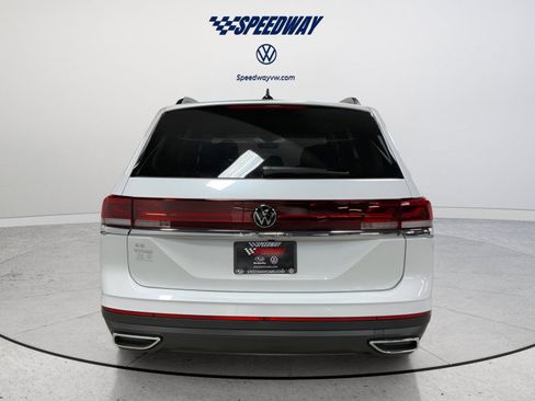 New 2026 Volkswagen Atlas SE FWD image 6