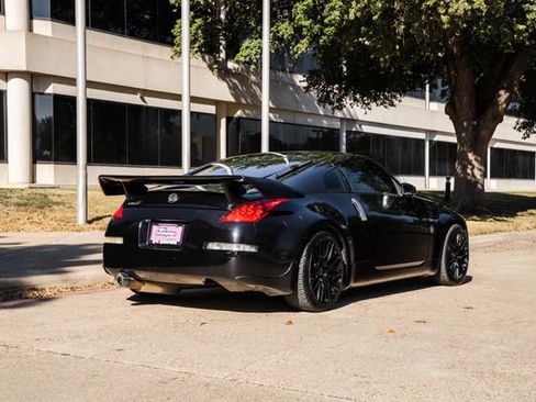 Used 2006 Nissan 350Z Touring w/ (N93) Cargo Convenience Pkg image 43