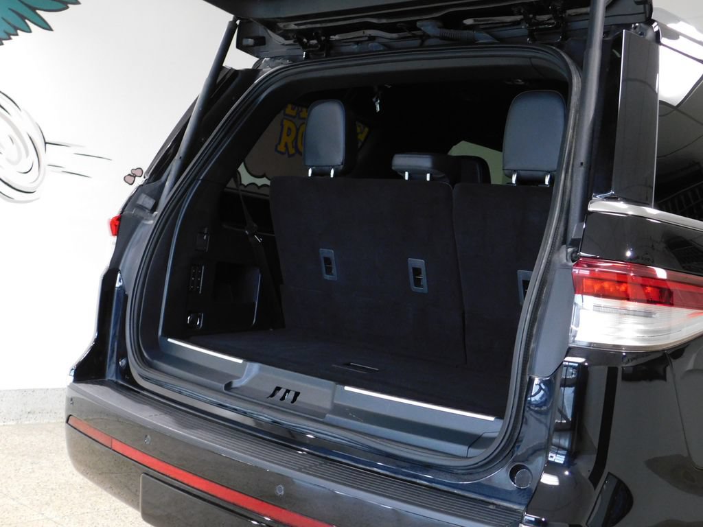 Used 2024 Lincoln Navigator Reserve w/ Equipment Group 201A AWD/4WD image 85