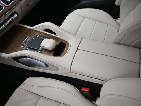 Certified 2025 Mercedes-Benz GLE 350 4MATIC image 31