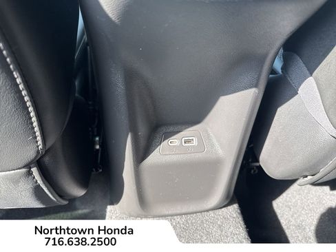 Used 2023 Buick Envision Preferred image 20