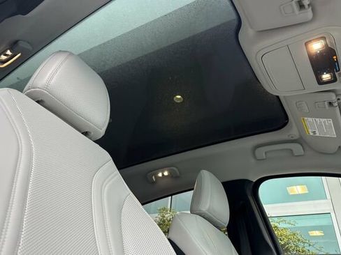 Certified 2022 Ford Mustang Mach-E Premium image 14