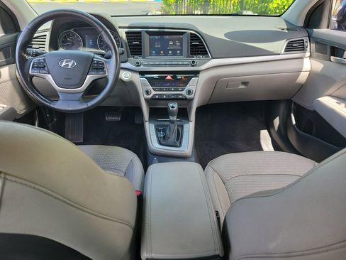 Used 2017 Hyundai Elantra Limited FWD image 14