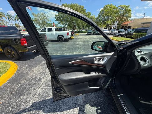 Used 2019 INFINITI QX60 Luxe w/ Sensory Package FWD image 10