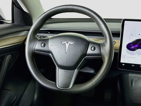 Used 2023 Tesla Model 3 Standard Range RWD image 10
