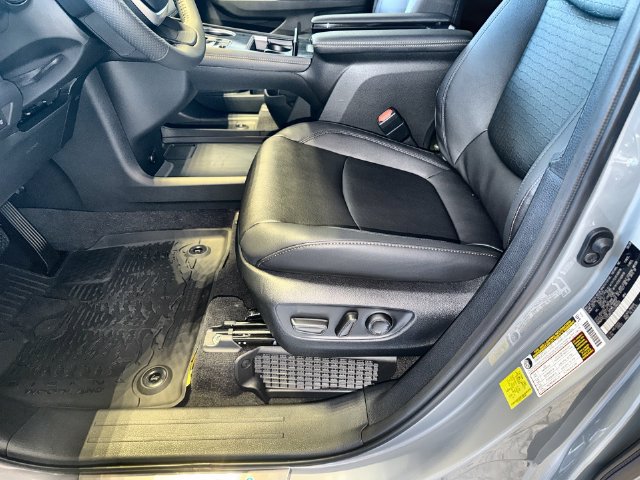 New 2026 Toyota Sienna XLE Woodland Edition AWD/4WD image 12