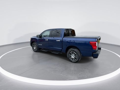 Used 2021 Nissan Titan SV w/ SV Convenience Package image 13
