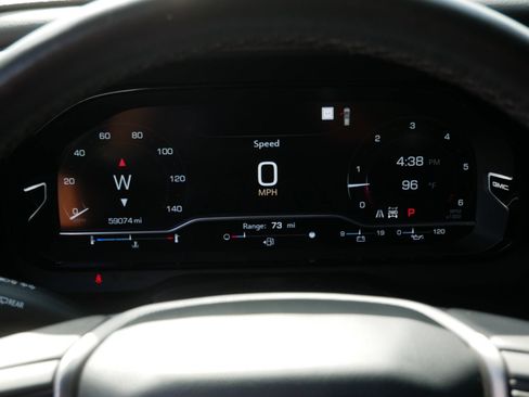 Used 2022 GMC Yukon XL Denali AWD/4WD image 23