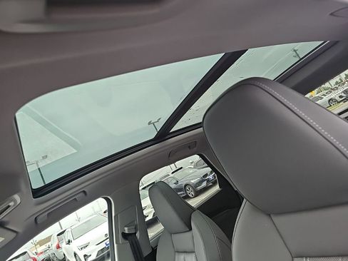 Certified 2025 Audi Q5 Premium Plus w/ Premium Plus AWD/4WD image 11