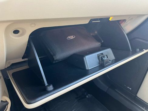 Used 2019 Ford Flex Limited w/ Equipment Group 301A FWD image 27