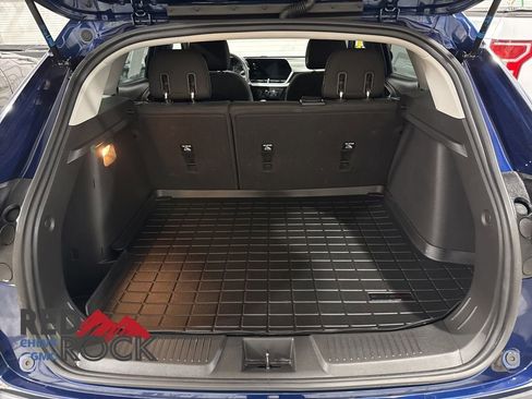 Used 2024 Chevrolet Trax LS w/ LS Convenience Package image 7