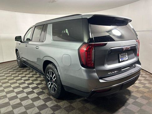 Used 2023 GMC Yukon XL AT4 w/ AT4 Premium Plus Package AWD/4WD image 13